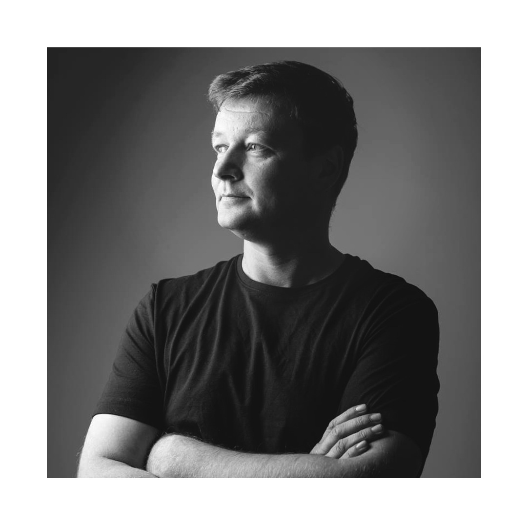 TVprojectChubay's tweet photo. КОМАНДА  ПРОЄКТУ

Олексій Хорошко — художник-постановник документального телепроєкту “Чубай. Говорити знову”. Олексій — головний художник Львівського академічного театру Лесі Українки. Працює у жанрі експериментальної графіки, ...

Далі:
https://t.co/jmjA3q1k0M

#ЗаПідримкиУКФ https://t.co/u4Erq5xe1M