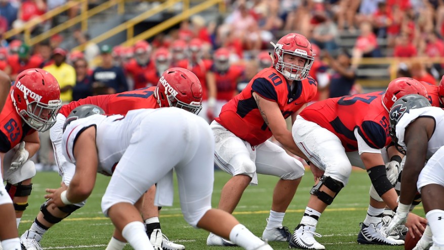 SamHerderFCS's tweet image. 2020 #FCS Jersey Countdown: 10 — The Best Player Who Wears No. 10 Is @DaytonFootball Jack Cook (@JackCook4)

Here's why: herosports.com/college-footba…