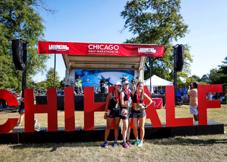 ChicagoHalf's tweet photo. Our first stop on the Green Line... Jackson Park! Home of our very own #CHIHalf live event and the iconic Statue of the Golden Lady (check out more info on our FB/IG pages!) What has been your favorite part of our live event weekend? #RunTheL #RunCHI #MedalMonday https://t.co/A2T9tB9ugn
