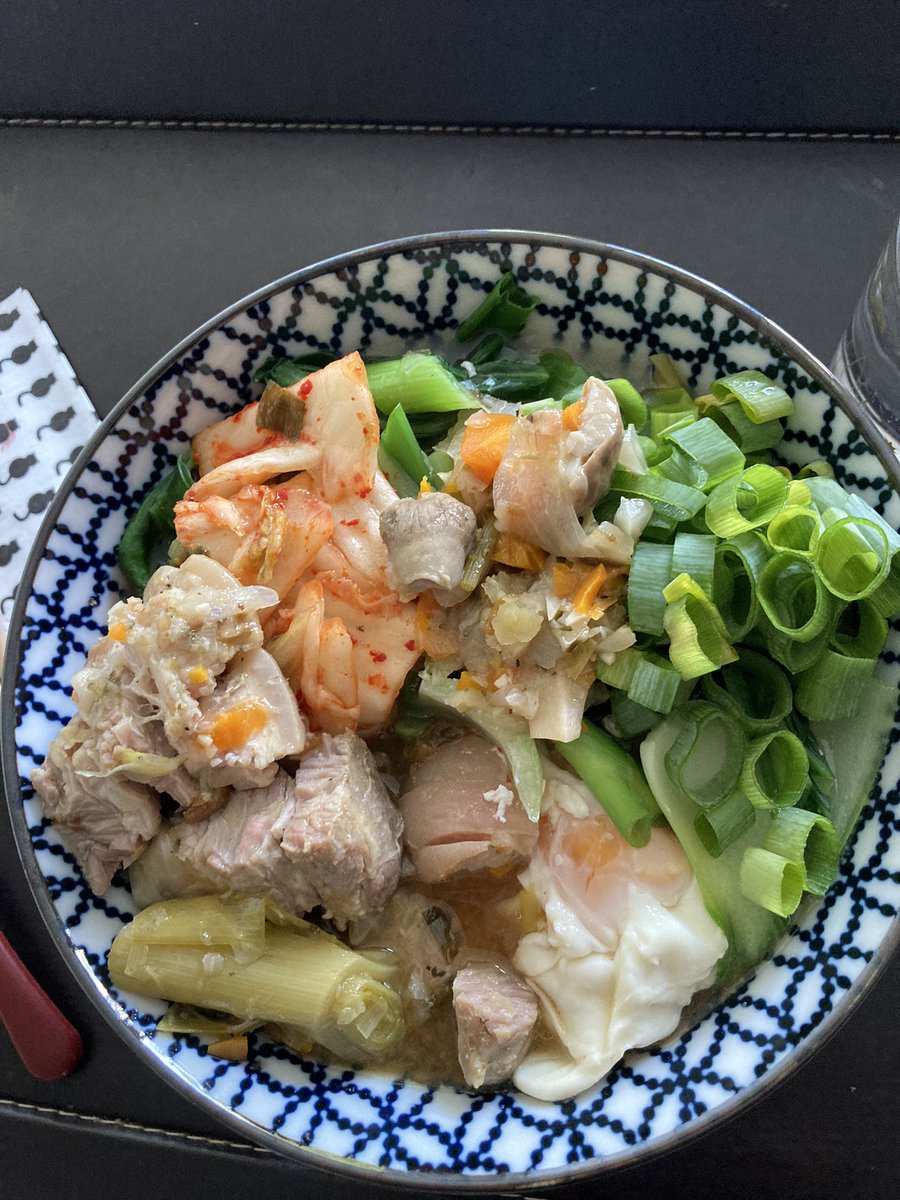 ぱうぜ V Twitter 食べたもの 朝はクリームスープとサラダと桃添えバニラクワルク 昼は 茹で豚とキムチを乗せた味噌味ラ王 夜は ラム肉の炒め をルッコラと卵と合わせたものとマリネの残り そして市場で買ったチーズ ぱうぜ V Twitter 食べたもの 朝はクリームスープとサラダと桃添えバニラクワルク 昼は 茹で豚とキムチを乗せた味噌味ラ王 夜は ラム肉の炒め をルッコラと卵と合わせたものとマリネの残り そして市場で買ったチーズ