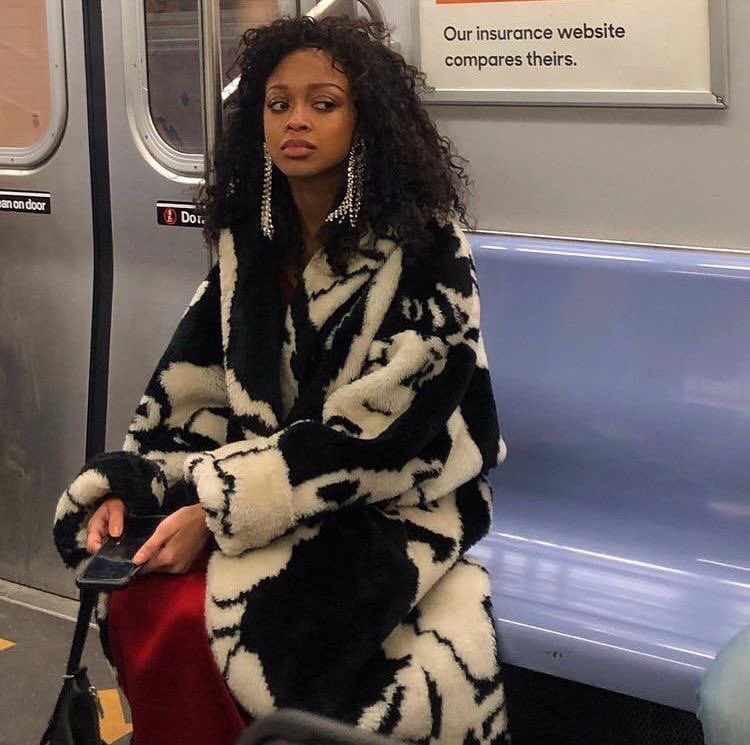 KAlAGEBER's tweet photo. just another moodboard romanticizing new york city subway station https://t.co/SqQY0bsYDt