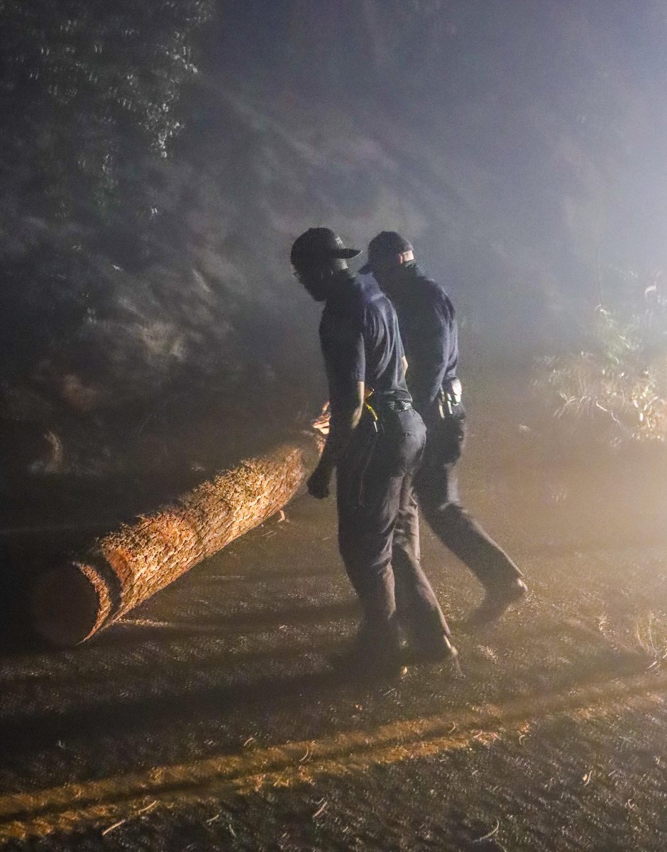 SacPolice's tweet image. 🔥These photos of SPD Officers in the North Complex /Bear Fire were sent to us by a follower and we are very thankful . We are heart broken for all those lost in these horrific fires. #sacpd #northcomplexfire #bearfire #cafires #cawildfires #westcoastfires2020 #wildfire