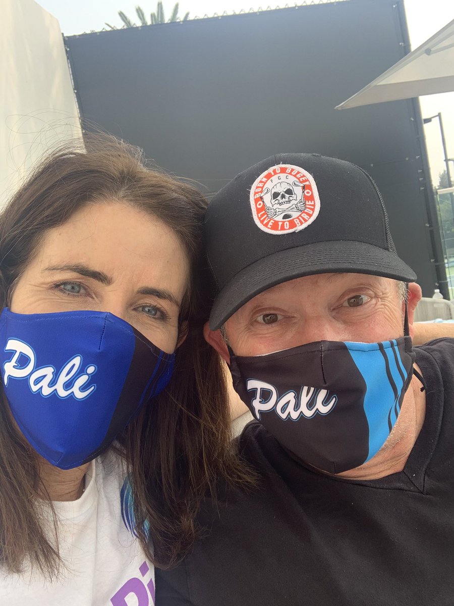 palihsfootball's tweet photo. The Manheim’s sporting their Pali face masks.  Purchase your mask when the store opens up later on this week. #MaskUpPali #palipride #palihsfootball https://t.co/PqhtMvkRcQ