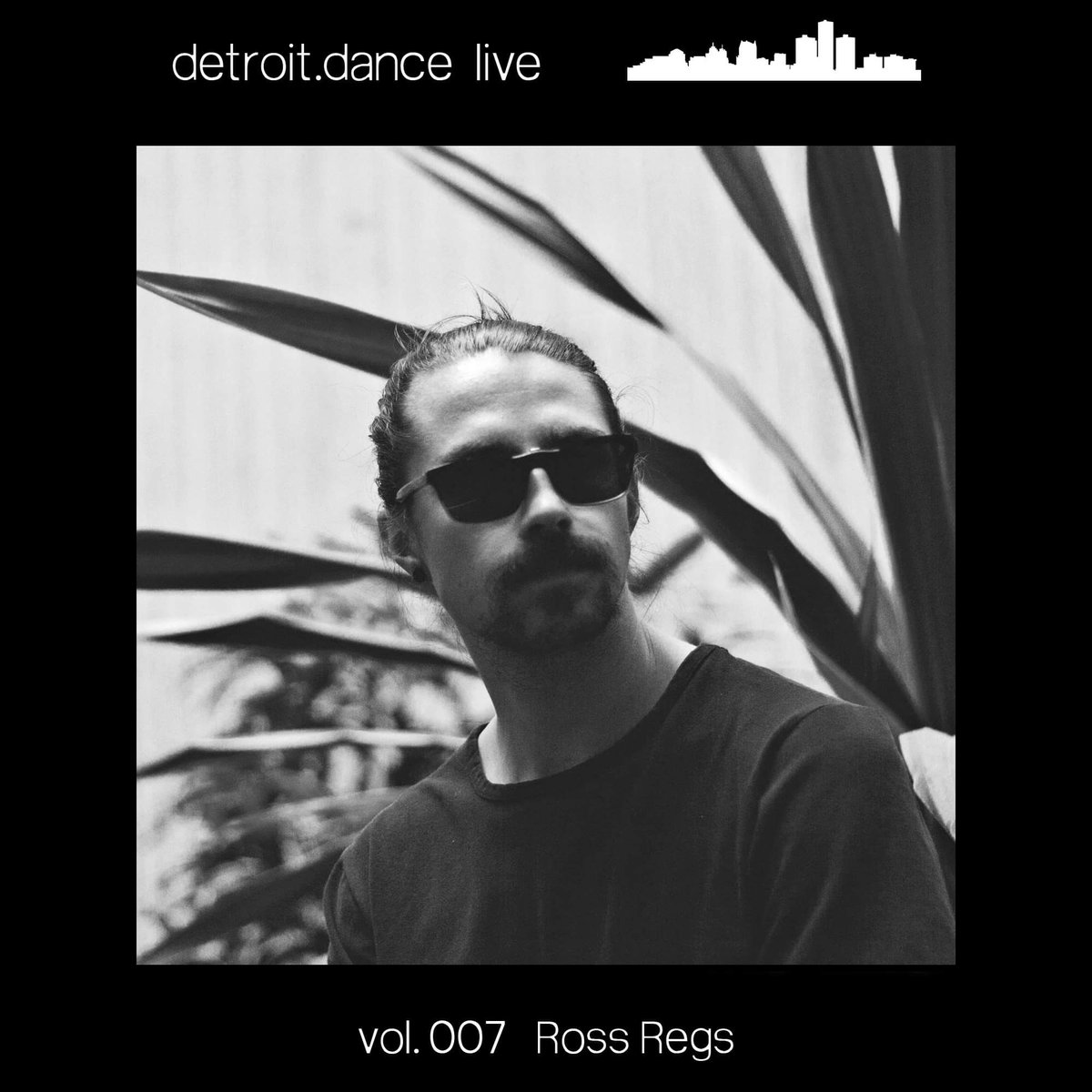 detroitdotdance's tweet photo. This week's guest mix and features are by the one and only @rossregs! His #DESTINATIONDETROIT is up on the website now, his mix will be on SoundCloud Wednesday w/an interview on the site, and his #recipebyrequest will be up Friday! 🖤 can't wait for you to hear this one 😊 https://t.co/GSNi5LAJP0