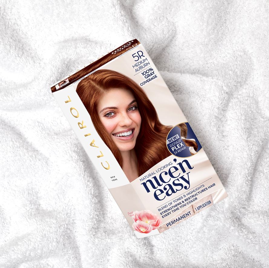 ClairolColor's tweet photo. Ready to revamp your color? Keep your hair looking fresh and feeling ultra-soft with Clairol Nice ‘n Easy! 💆‍♀️✨ This permanent hair color offers 100% gray coverage and superior, natural-looking color for 4 to 6 weeks! 

#NiceNEasy #ClairolColor #Clairol #DIYHairColor https://t.co/8S8a3Uu8tL