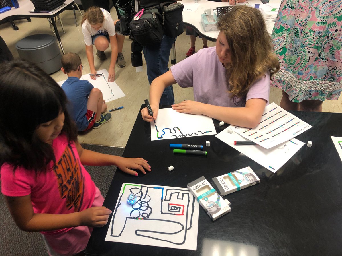 TVAnews's tweet photo. Calling all teachers! Our STEM grants are back for this school year! Submit your STEM project ideas for a chance to earn a grant for up to $5,000. Applications are open now and close October 16. Visit https://t.co/MM5vvYg0pg to apply and find more information. #TVASTEM #STEM https://t.co/6U7XEzAy6A