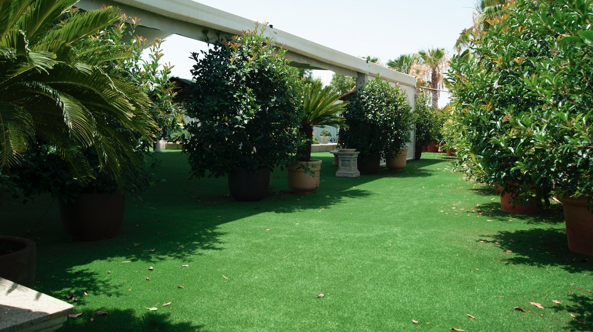 realturfoficial's tweet photo. Este oasis en Molina Real en Murica es un lugar perfecto para celebraciones. Aquí llevamos a cabo la instalación de césped artificial #Realturf y el resultado habla por sí solo ¿no os parece? 

¿Quién no celebraría un evento aquí? :) https://t.co/tldqF0t7hu