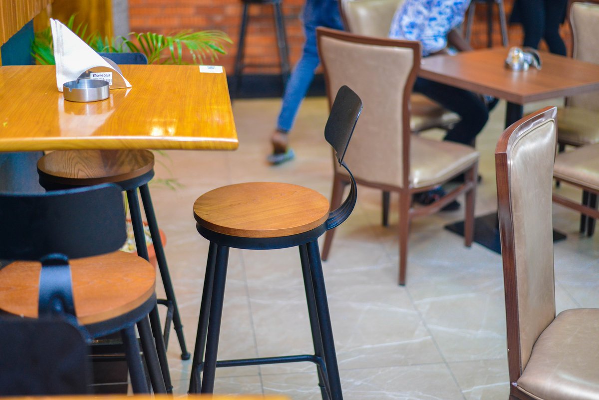 MJFuruResto's tweet photo. Service de qualité, Cadre idéal et un Menu adapté à votre poche, #MJFuru Restaurant est là pour votre bonheur.
Visitez-nous aujourd'hui ou faites une réservation pour la prochaine fois 😋 https://t.co/VjBWSZcTWd