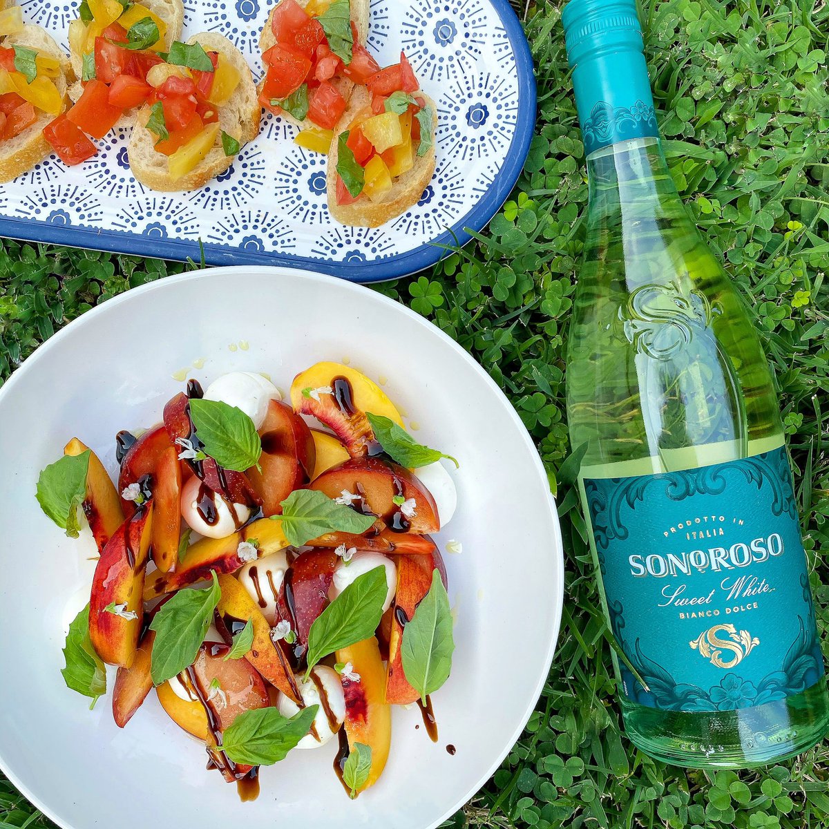 Soaking up the end of summer enjoying the sweet, fun moments created at home! There's always something to celebrate when you have delicious dishes, a bottle of <a href="/sonorosowine/">Sonoroso Wine</a>, and of course someone special to share it all with.
#sponsored #SonorosoSweet #SonorosoWine #FiftyAndFive