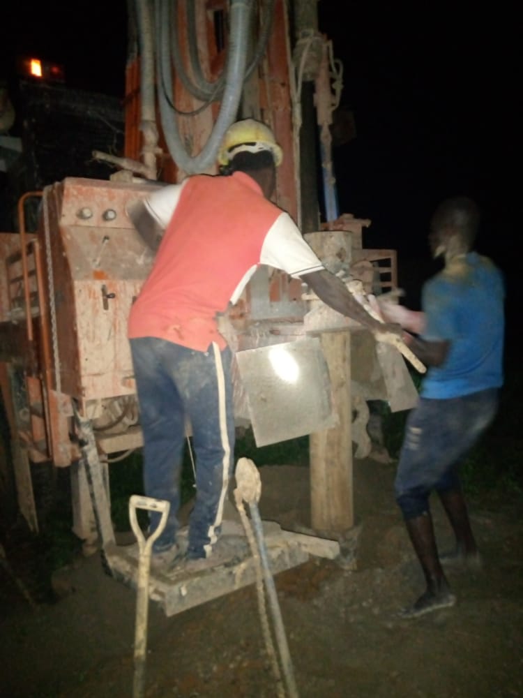 madammofficer's tweet photo. Construction of hand pump borehole at Dako Street lere Ward,Lere local government Area by #Kadruwassa.
#Project_Status:ongoing
@KDRUWASSA https://t.co/vKWUy6T8jj