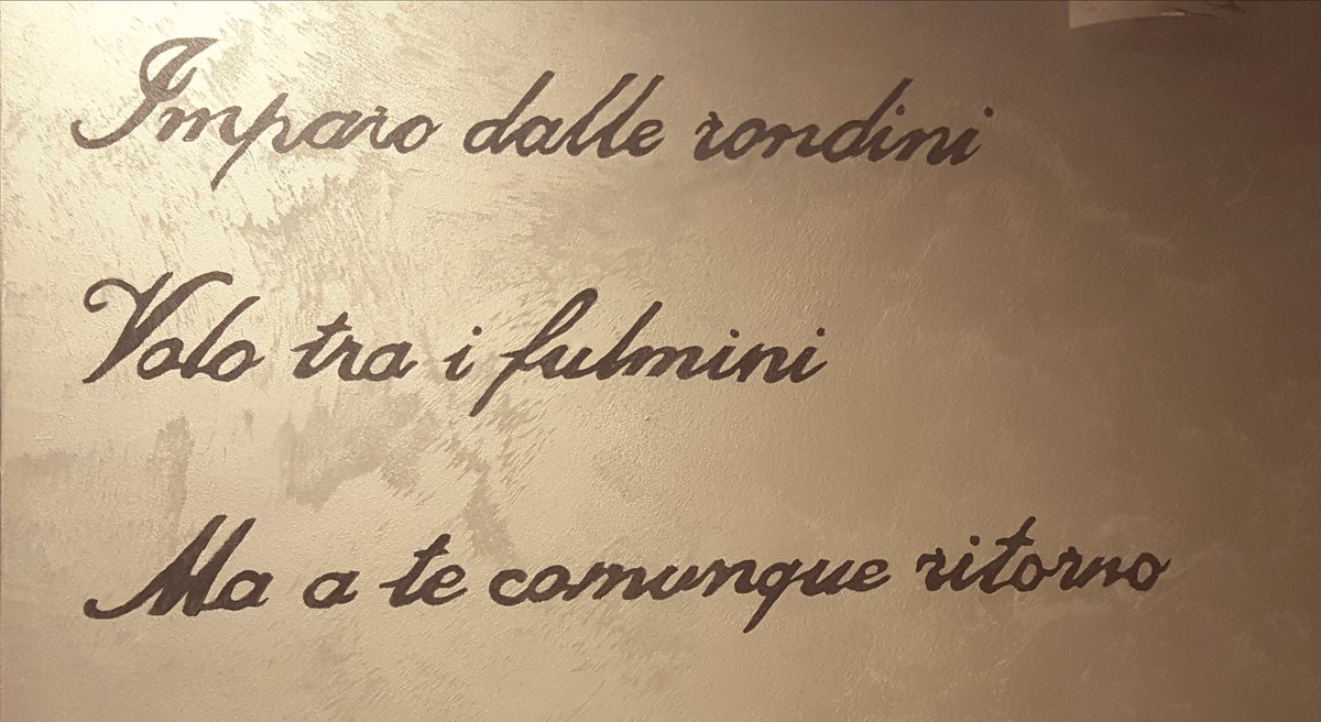 Simo85_FilGood's tweet photo. @NekOfficial Amo troppo questa canzone ❤❤ così tanto che l'ho dipinta sul muro di casa 😛🔝🎤🎶 https://t.co/U24dMya6t6