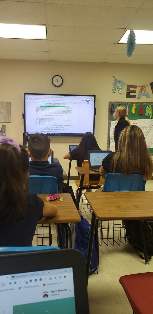 Mrs. Dorsett <a href="/CavazosCavs/">Cavazos MS</a> is working on stopping to ask yourself questions as you read because that is what good readers do! ❤ <a href="/Elar_LubbockISD/">Lubbock ISD ELAR</a> <a href="/LubbockISD/">Lubbock ISD</a>