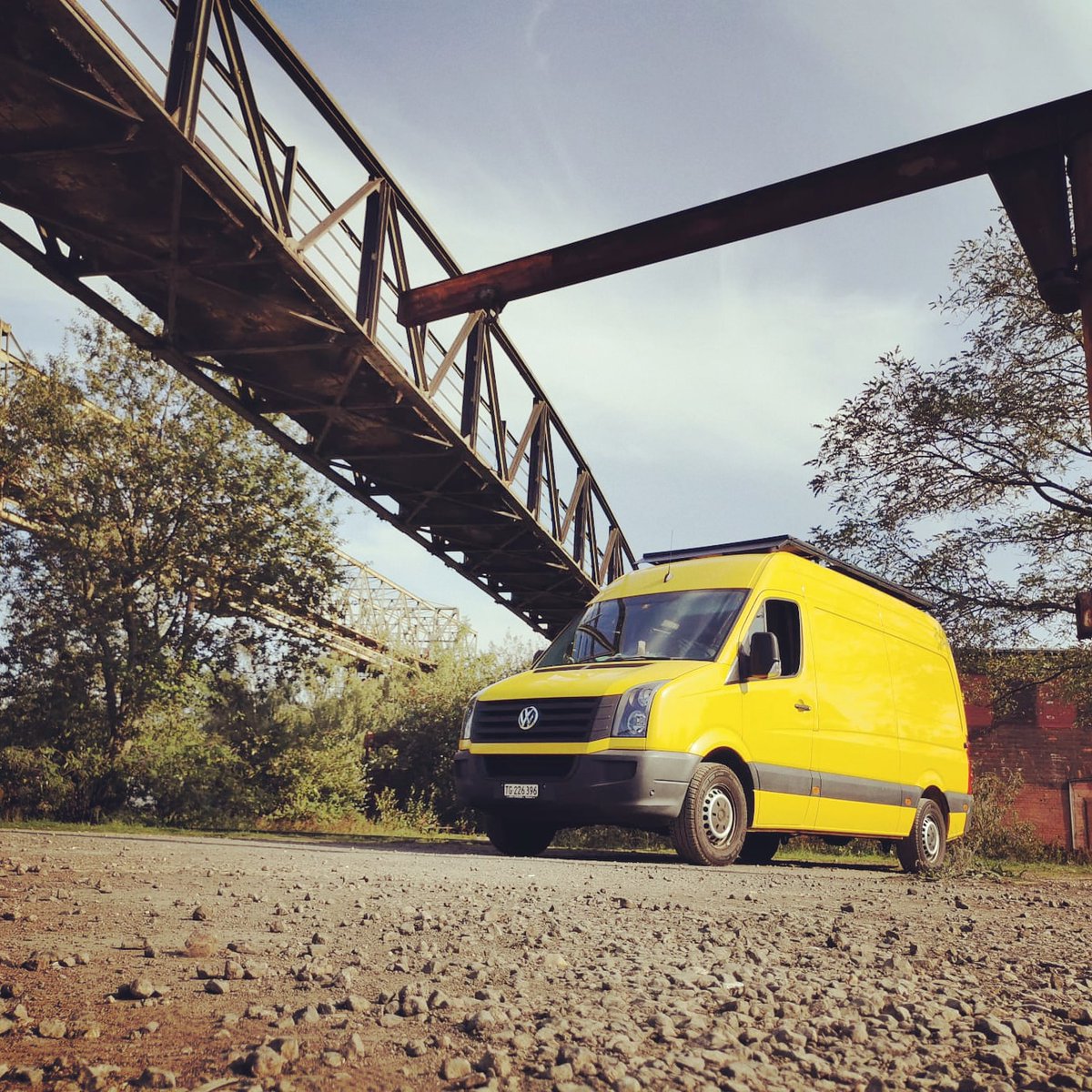 comewithus2's tweet photo. Ein bisschen Farbe im Leben kann nicht schaden. #vanlife https://t.co/yVEtuCczYZ