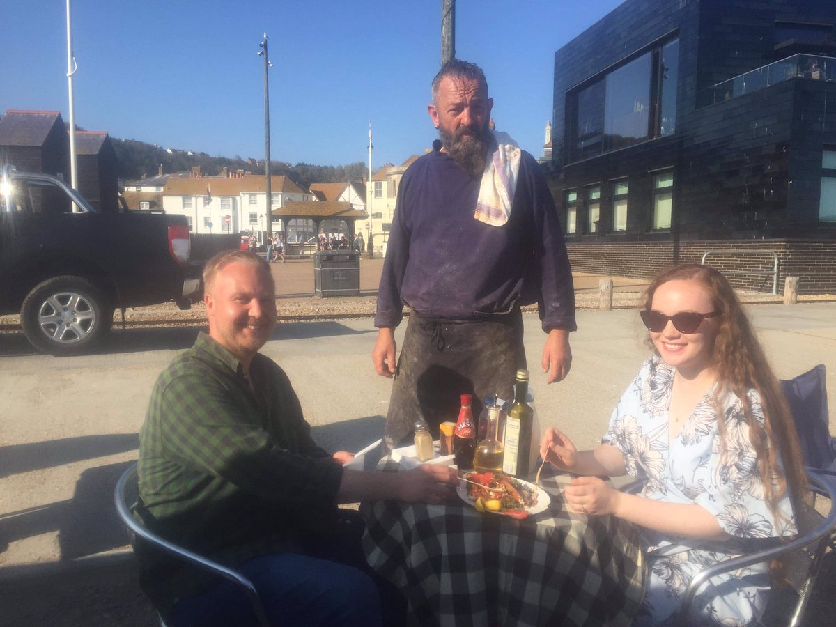 BaconBoy1989's tweet photo. Yesterday, we visited #ObiesFishHut, #OldHastings Ward, for a delicious afternoon treat of fresh #Mackerel, cooked by celebrity #FrancisMagee. #Fish #Hastings. https://t.co/6ihj1gGTzv