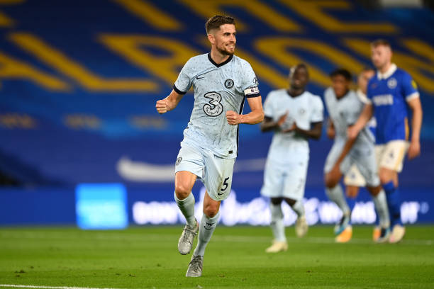cfcsnaps's tweet photo. Jorginho celebrates after scoring a penalty [14.09.20] #CFC https://t.co/DQSYS8siG3
