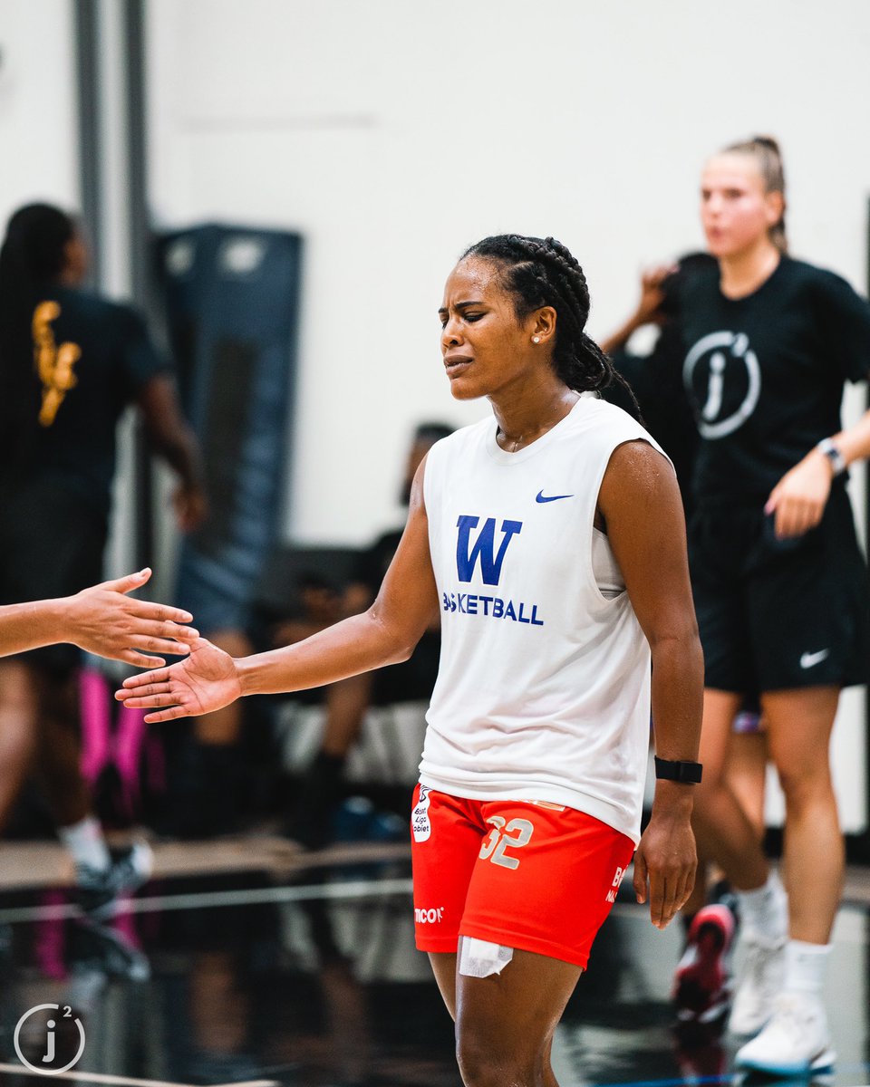 UPBTraining's tweet photo. The energy Jazmine Davis brings to the court is undeniable. As the second in all-time scoring for @UW_WBB, Davis carries herself with an undeniable spark. She has played for the Seattle Storm and now will bring her talents to Poland for this upcoming season.#HoopsForChange https://t.co/fa7pZHGqMt