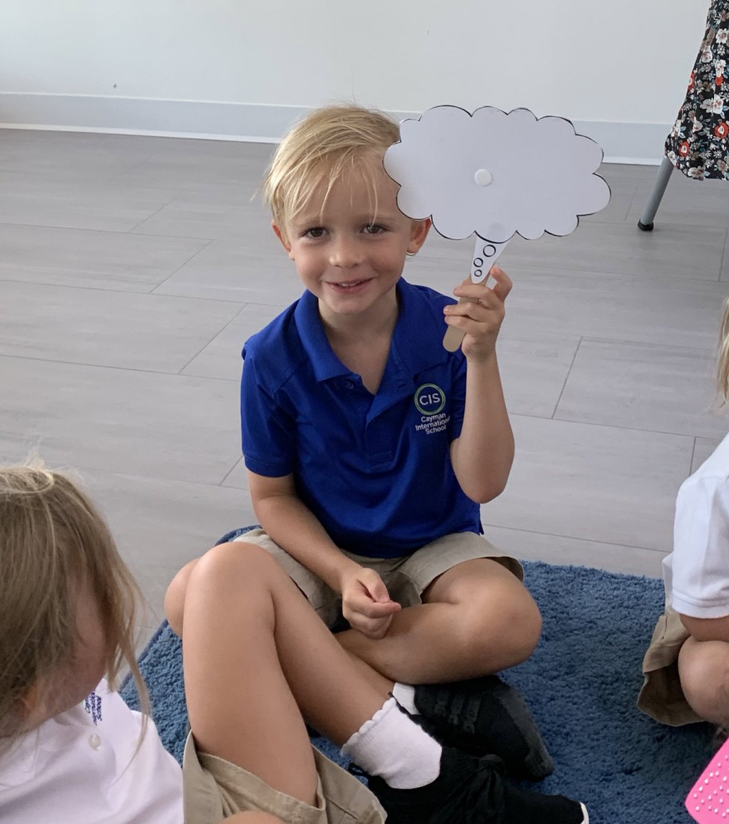 MsJodi_CIS's tweet photo. Thought bubble’s to represent and understand the abstract concept of thoughts in our thought maker 🧠 💭 💭 #cisinspires #socialthinking https://t.co/mpgZ0IPV48