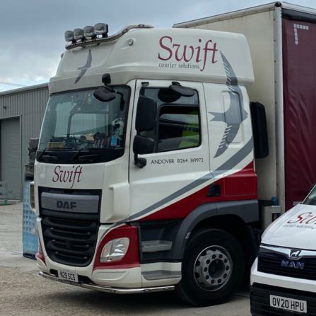 SWIFT_COURIER's tweet photo. #NewProfilePic https://t.co/iFpLfyExU5