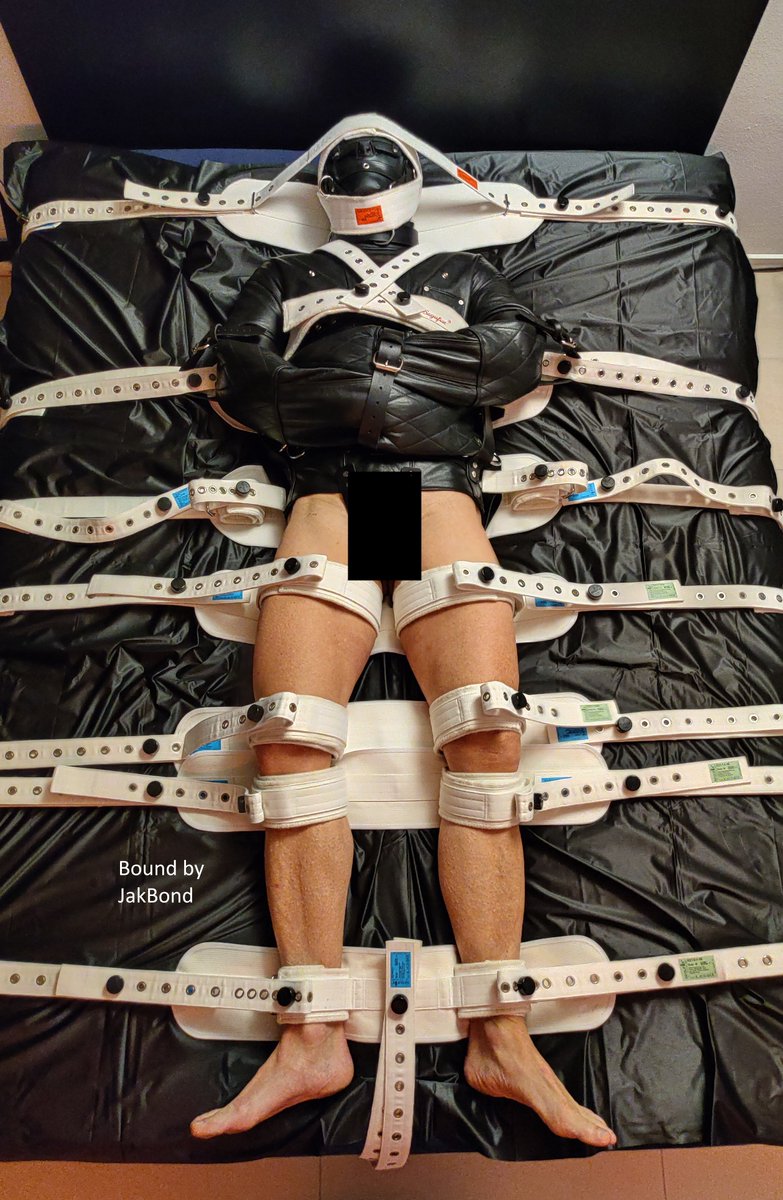 JakBondBD's tweet photo. End &amp; start of a nice &amp; straight forward session with a horny &amp; helpless sub, who's helpless &amp; horny 😈

#bondage #straightjacket #straitjacket #segufix #hood #nowayout #noescape https://t.co/nTb4LgDX8t