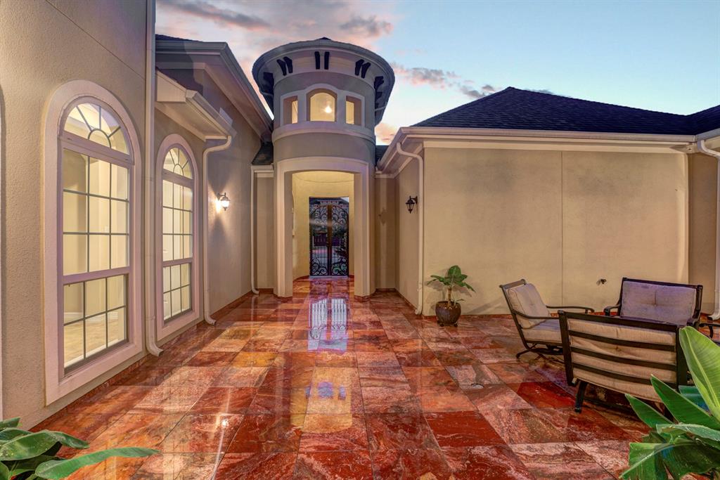 HouPortfolio's tweet photo. Magnificent master-planned community home in #HumbleTX! https://t.co/yt1P92hNhn
#PortfolioRealEstate #luxurylifestyle #luxuryrealestate #luxuryhomes #houstonrealestate #houstonrealtors #houstontexas #homesforsale #househunting #kellerwilliams https://t.co/7ctVYFqLsl