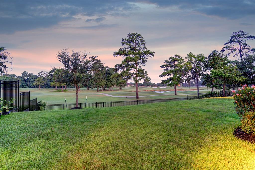 HouPortfolio's tweet photo. Magnificent master-planned community home in #HumbleTX! https://t.co/yt1P92hNhn
#PortfolioRealEstate #luxurylifestyle #luxuryrealestate #luxuryhomes #houstonrealestate #houstonrealtors #houstontexas #homesforsale #househunting #kellerwilliams https://t.co/7ctVYFqLsl