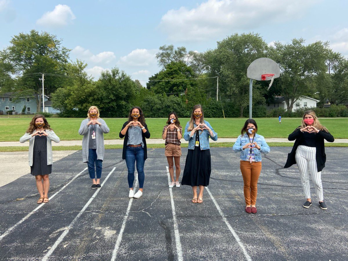 Love my 3rd grade team and our new Elmwood masks! @ms_siambekos <a href="/mrskatehaack/">Katelyn Haack</a> <a href="/K_Anderson203/">Kaitlyn Anderson</a> <a href="/MrsHegranes/">Victoria Hegranes</a> <a href="/LangesMatt/">Elmwood Eagles</a> <a href="/SarahCain203/">Sarah Cain</a> #203unites #wemakeadifference