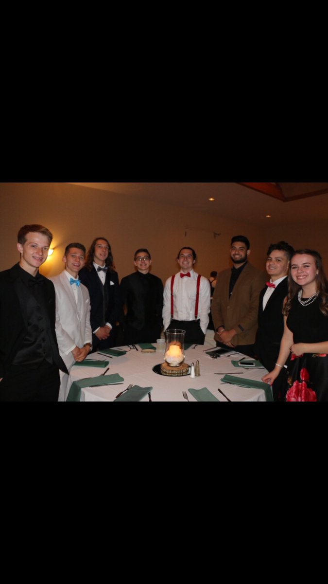 JLindsey03's tweet photo. Happy Birthday man! We will have to hang sometime soon! @Chandler__James https://t.co/7ZexY9EZda