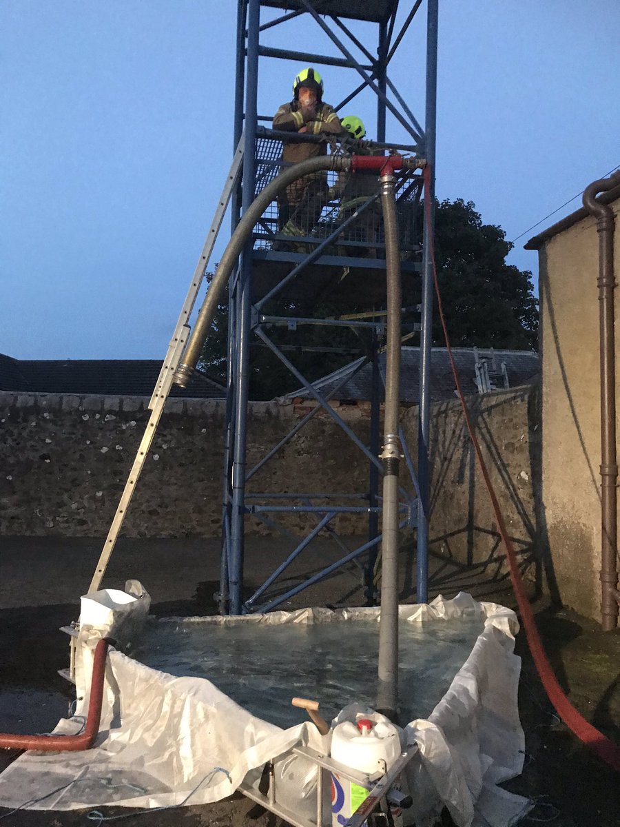 RhyanThomson's tweet photo. Flooded boat engine room scenario tonight in Ellon.  First time using a Noble vacuum ejector.  It’s not something we run with in Dumfries.  #sfrs #everydayisaschoolday https://t.co/ioQTuhu13m