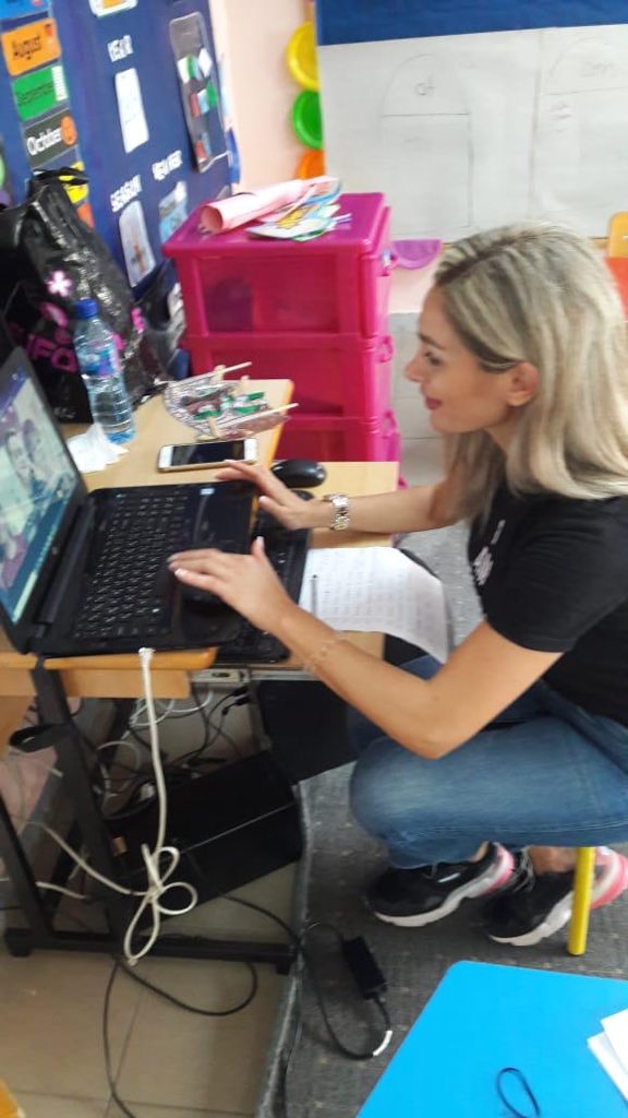 HneinehLorin's tweet photo. It is our first day of virtual learning 🥳 at Dawha School!!! we just expect the unexpected, believe the unbelievable and achieve the unachievable ❤️❤️ kG 3 D group was excited and will always be.. @DawhaHighSchool @FThaalby https://t.co/VrEPlgtr0O