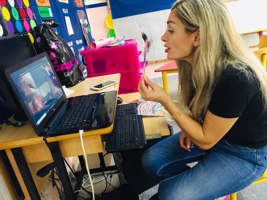 HneinehLorin's tweet photo. It is our first day of virtual learning 🥳 at Dawha School!!! we just expect the unexpected, believe the unbelievable and achieve the unachievable ❤️❤️ kG 3 D group was excited and will always be.. @DawhaHighSchool @FThaalby https://t.co/VrEPlgtr0O