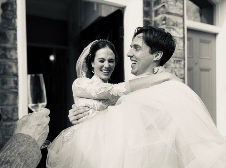 jessbrwnfindlay's tweet photo. i’m so extraordinary happy for these two !! https://t.co/0y6sHhtyfK