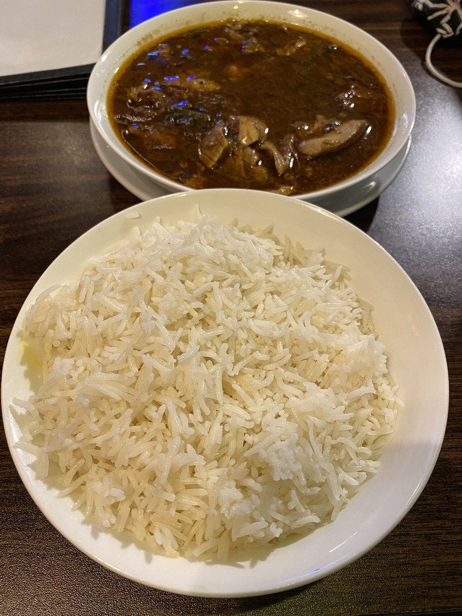 アシスト スリランカ レストランで 昨夜 チキンカレーと一緒に出て来たご飯 インディカ米 長粒種 なのは一目瞭然だが バス待ち もとい バスマティ米 という 香り米なんだそうだ 粒の食感はしっかりしていて 粘り気ゼロ だから 過日 この