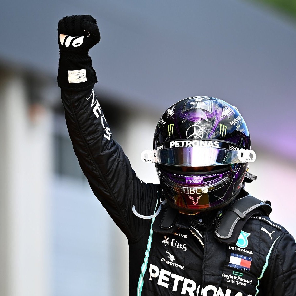 julian_ngamer's tweet photo. #IwillstandwithLewisHamilton #BlackLivesMatter  #fckFIA https://t.co/0hnPQzJKxu