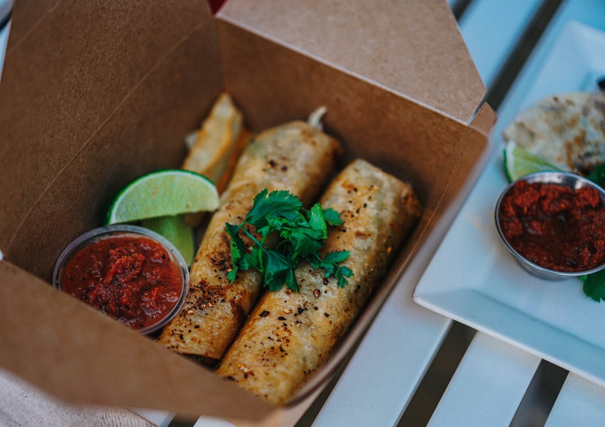 RvccIntersect's tweet photo. Try the Cali Burrito + 24 favorites and new menu additions available for delivery / takeout / outdoor.
Hand-made flour tortilla, slow braised beef barbacoa, avocado, french fries, grilled onions, monterey jack cheese, house-made fire roasted salsa. https://t.co/PCz0fJGxxk