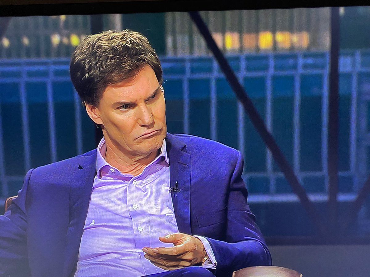 Mg2013DD's tweet photo. Carsten ist nur nicht dabei weil er schon nen richtigen Butler hat... #DHDL #gymbutler https://t.co/QhMnNyjgyj