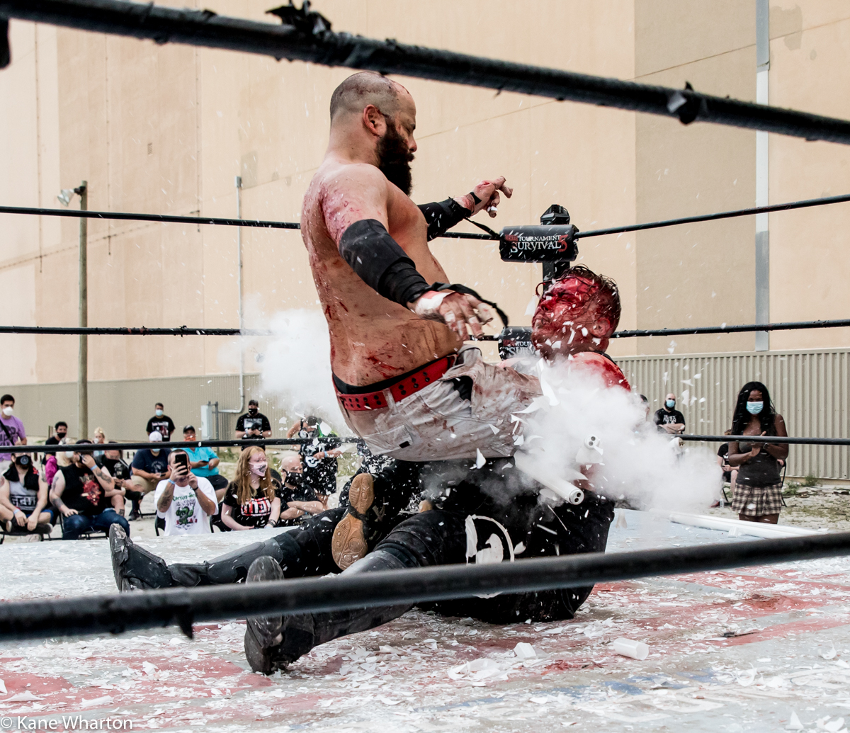 Kane_B13's tweet photo. From the finale of @GCWrestling_ #tournamentofsurvival 5 - @alexcolon0139 vs @RickeyShanePage #gcwtos5 #gcw #deathmatch https://t.co/xrA5H3IURw