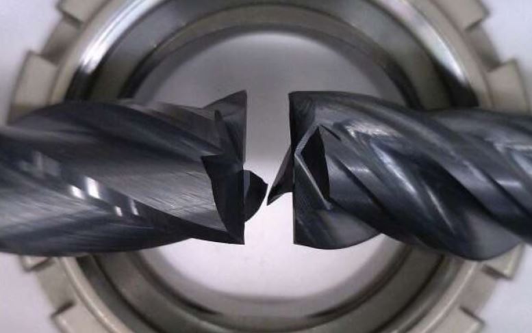 MSC_Industrial's tweet photo. How does Dynamic Milling (DM) differ from a conventional offset toolpath, and why choose it? https://t.co/mA1NgTbj7n #kyocerasgs #milling #dynamicmilling #toolpath #machining #instamachinist https://t.co/rJRjwKgCTD