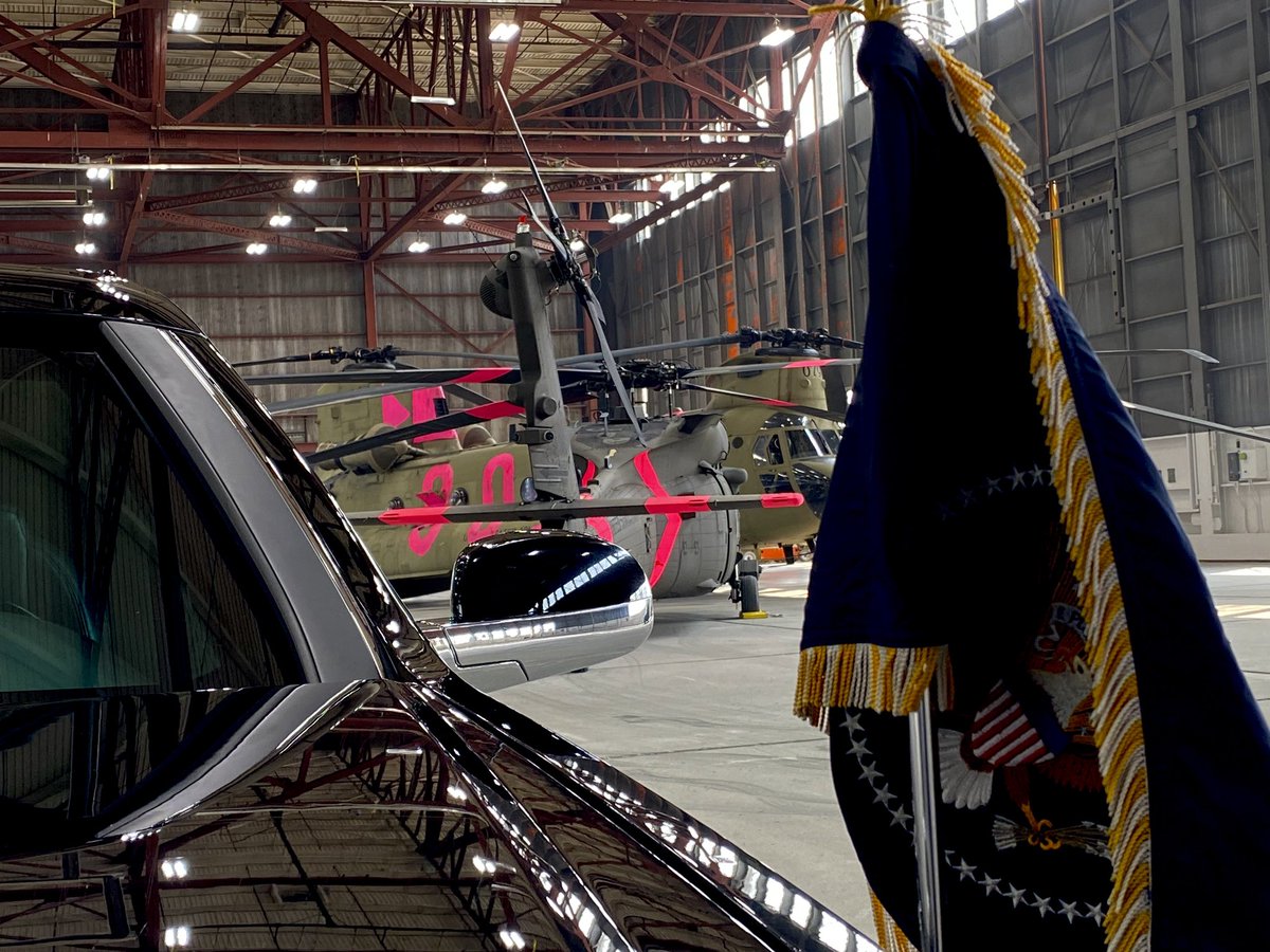 POTUS <a href="/realDonaldTrump/">Donald J. Trump</a>, at Sacramento McClellan Airport in California where he was briefed on the CA wildfires, and where he awarded the Distinguished Flying Cross to brave pilots &amp; crew members of the CA Army National Guard. Read their harrowing mission: stripes.com/news/us/milita…