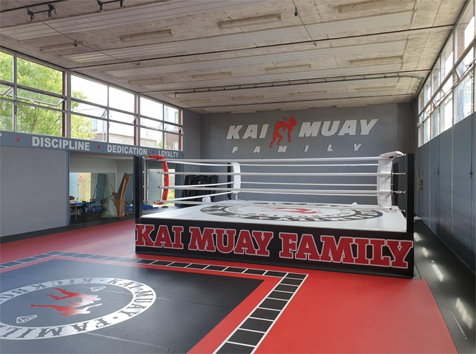 mirandaa3005's tweet photo. Nog 5 minuten voor de les begint en dan knallen

#friesland   #leeuwarden #liwwadders #Dames #ladys #kickboksen #kickboxing https://t.co/4EPpv5s03A