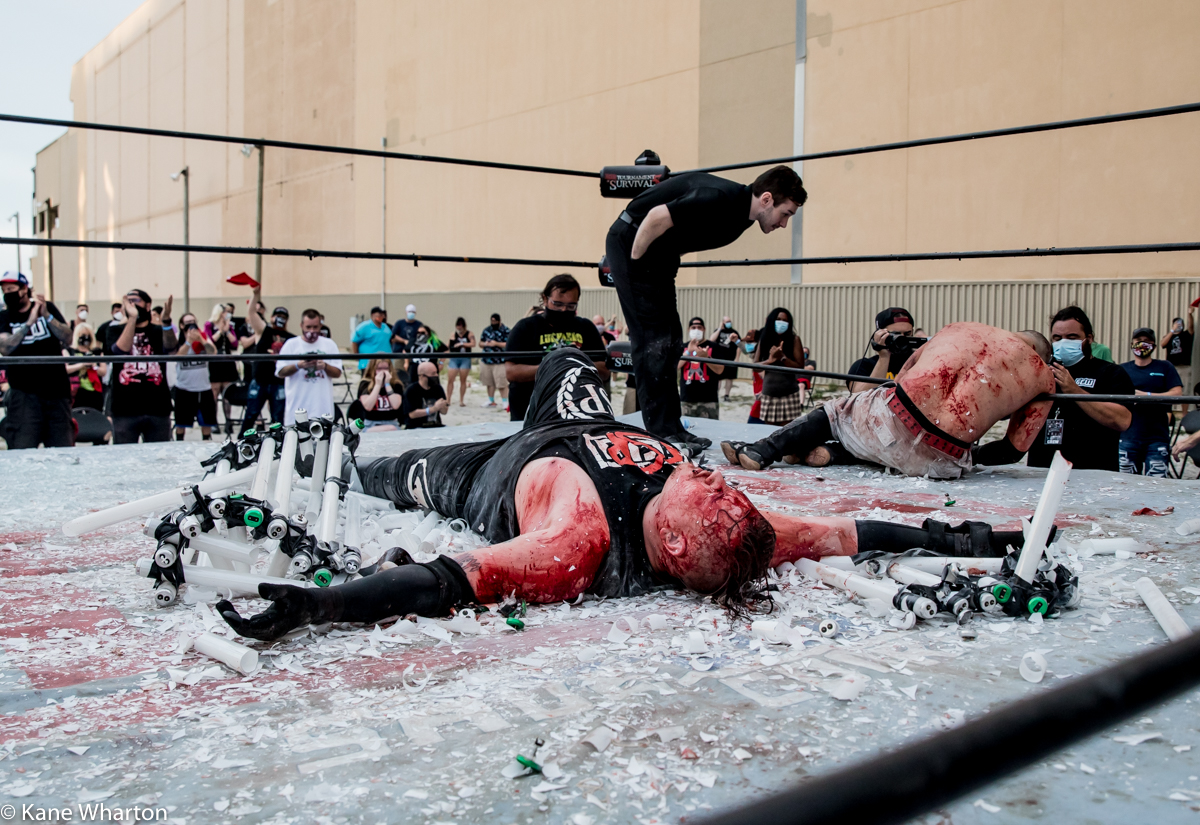 Kane_B13's tweet photo. Last few from the finale of @GCWrestling_ #tournamentofsurvival 5 - @alexcolon0139 vs @RickeyShanePage #gcwtos5 #gcw #deathmatch https://t.co/C3c55aAFLf