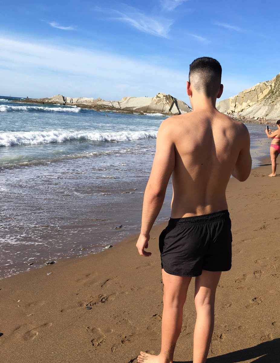 🌊