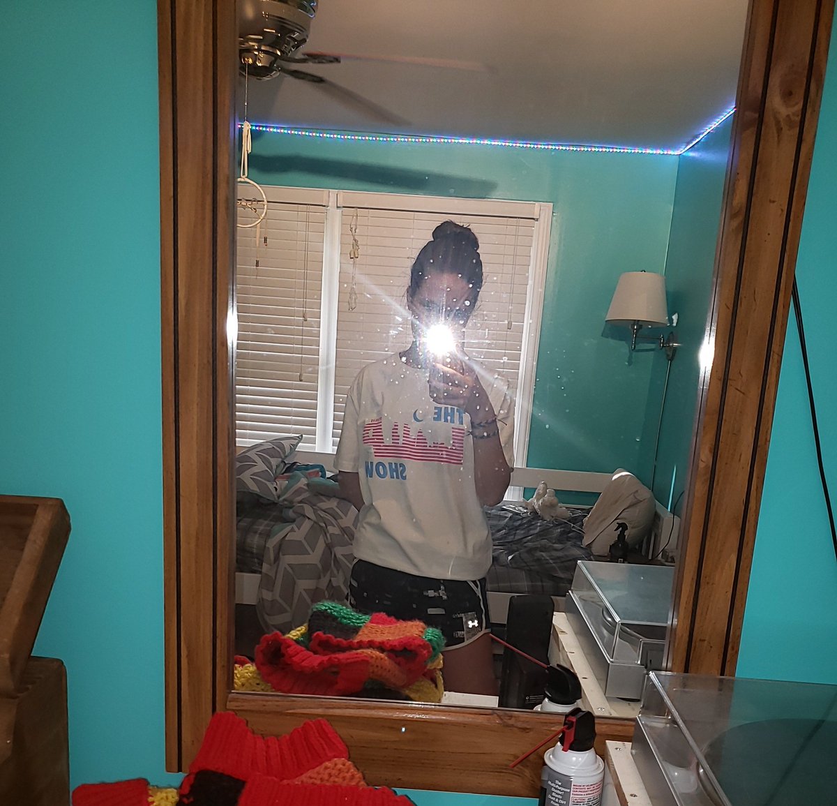 kaylie_m_v's tweet image. My LP Show Act 2 merch came!!!! #lpshowact2