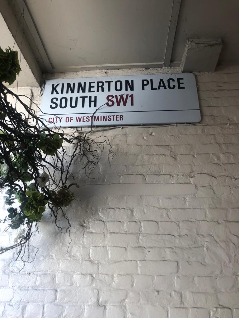 FibrePrime's tweet image. Prime Fibre @JtecComms engineers are working in Kinnerton Place South this week as part of our Kinnerton Street scheme for @MgmtByGrosvenor @Grosvenor_GBI