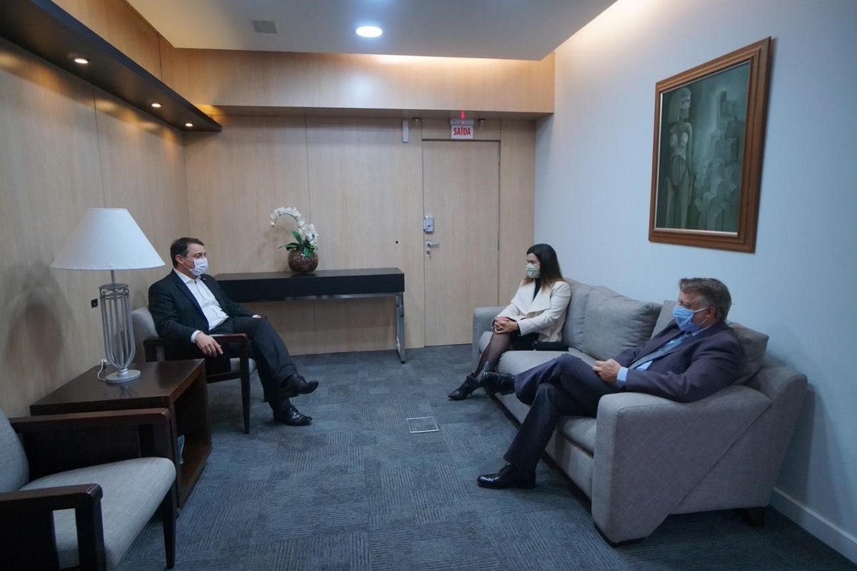 MPC_SC's tweet photo. O Governador @CarlosMoises nomeou Cibelly Farias como Procuradora-Geral de Contas do Estado para o período de 15/10/2020 a 15/10/2022. Cibelly permanecerá mais dois anos à frente do MPC/SC. https://t.co/sqX4pKLkpb
#mpc #contaspúblicas #MPdeContas https://t.co/UKModn2QI0