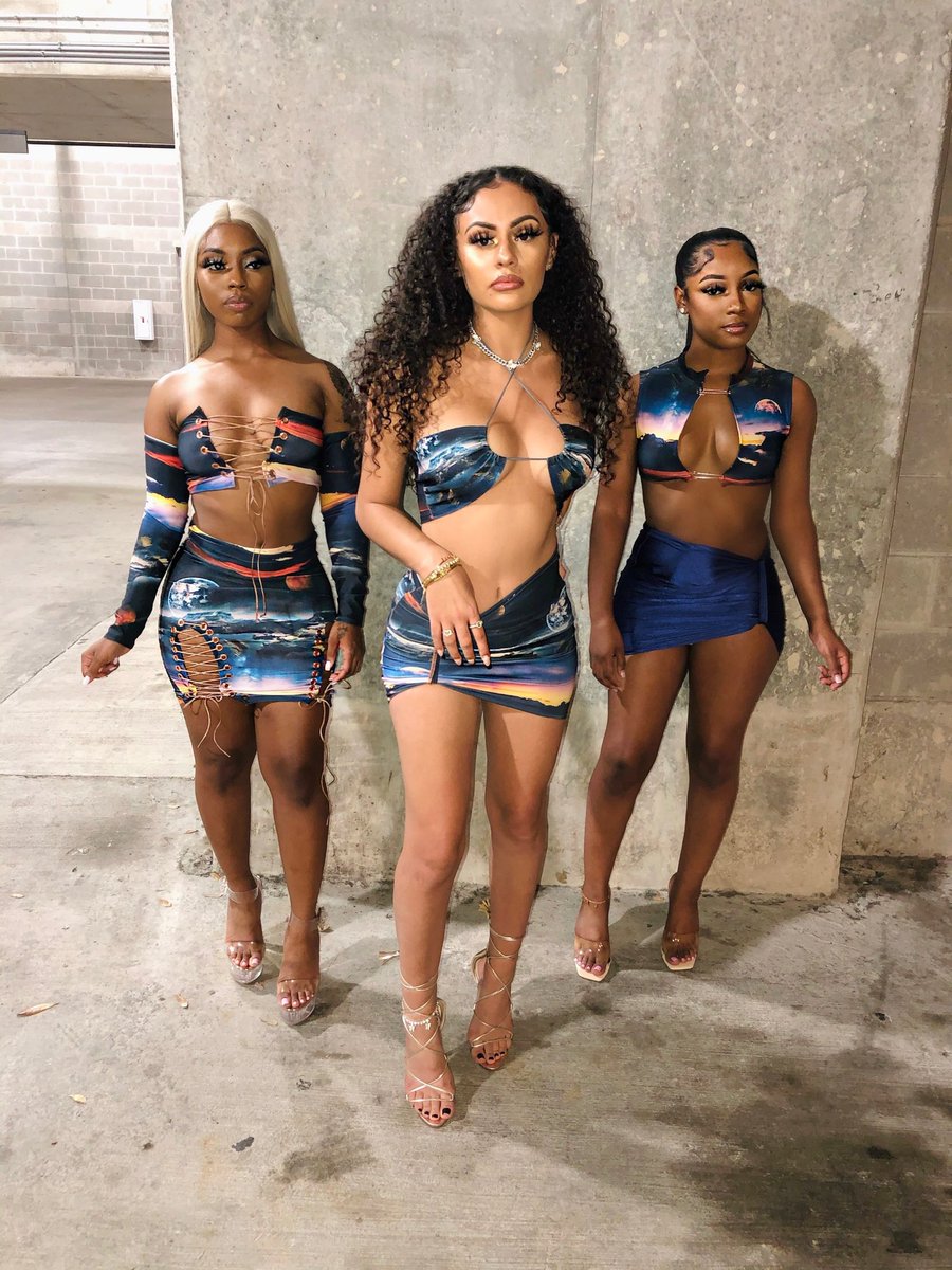 Thekingofstyle_'s tweet photo. To The Top I Will Go 🥵✨ Shoot For The Moon 🌚 AIM For The Stars Collection @goddesstk_ @imjaelyndae @baddest_foreign ONLINE NOW https://t.co/sasJtkvx4D