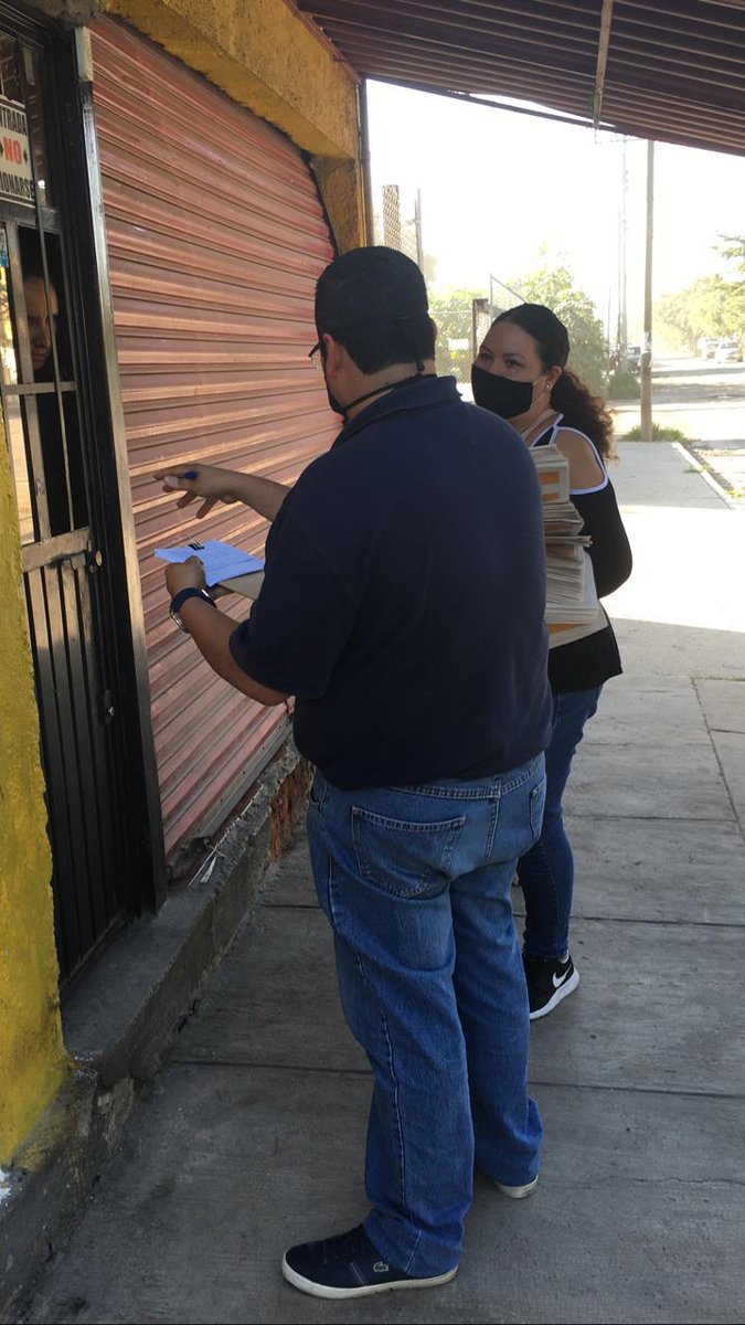 MARYALVARADO55's tweet photo. Seguimos platicando con las y los ciudadanos de Tonalá, sobre los avances de un #GobiernoDiferente
#SegundoInfome Presidente @JAntonioTonala https://t.co/SbWXc2DhMv