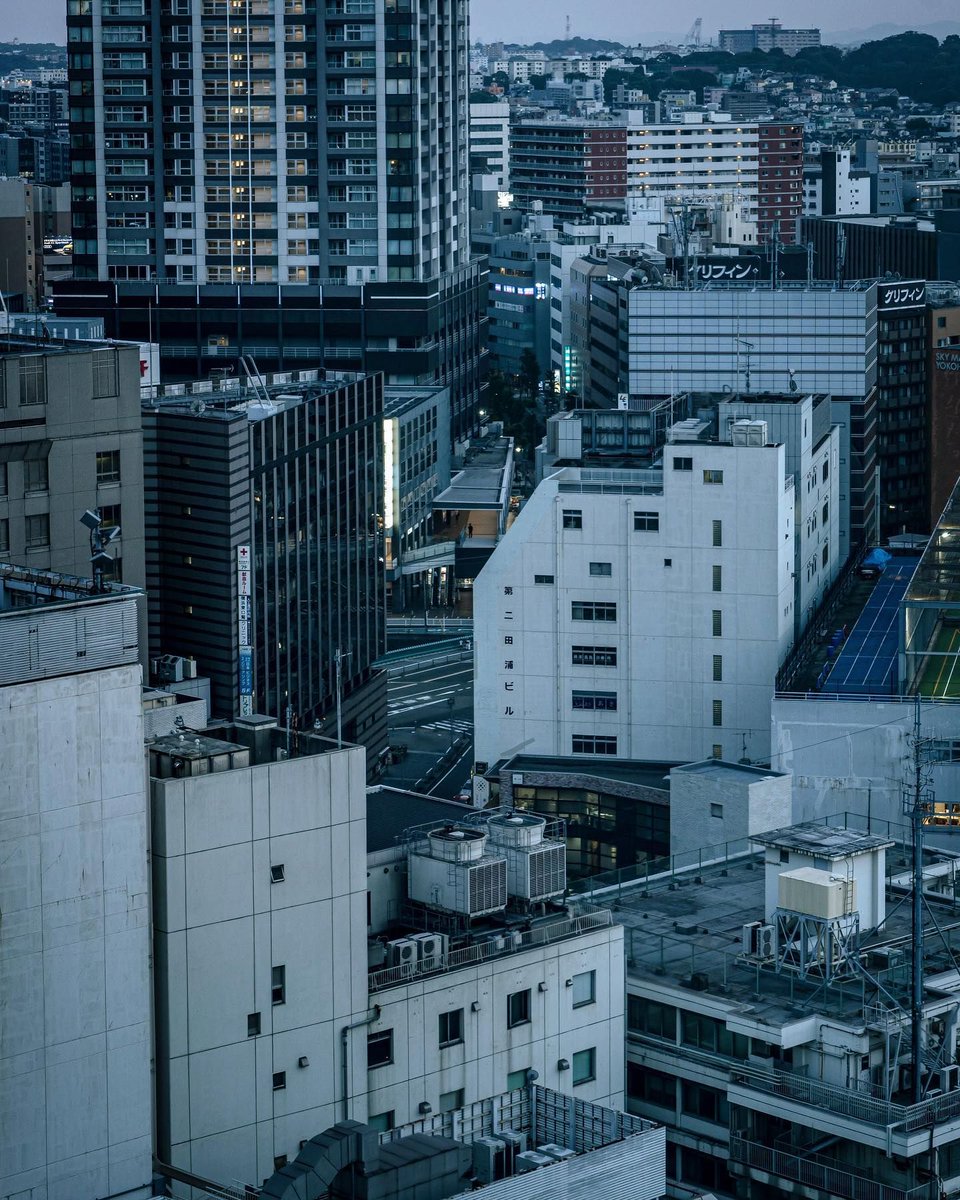 sandman_kk's tweet photo. [Upload] https://t.co/oAvieZOyDc Yokohama, Kanagawa. August 2020. 11222 https://t.co/YfxxVyFcCE #cityscapes #bestphoto_japan, #architecture #nightstreet #urbanlife, #streetphotography #nightphotography #raw_japan #igshots #japan_night_view #japantrip #s… https://t.co/ddOCY3RnJ1