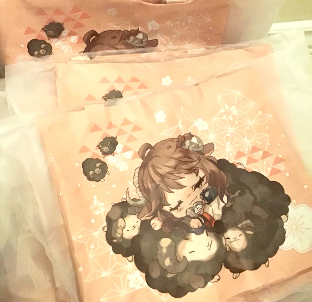 nullarypro's tweet photo. Totes are finally here, so orders will be sent out this week! https://t.co/HI9cLOUMVE