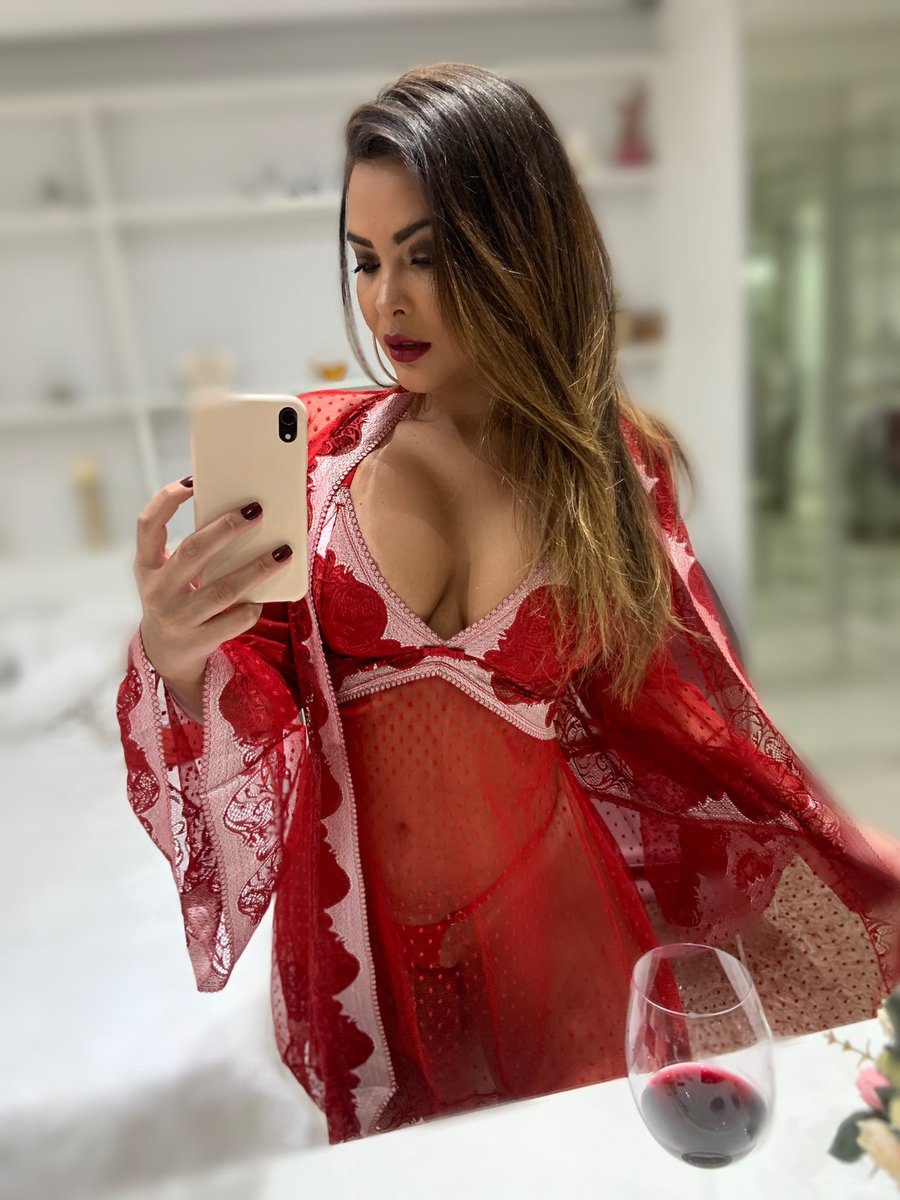 geisyarrudareal's tweet photo. 🔥🌹🔥 https://t.co/k5U0RNcwwx