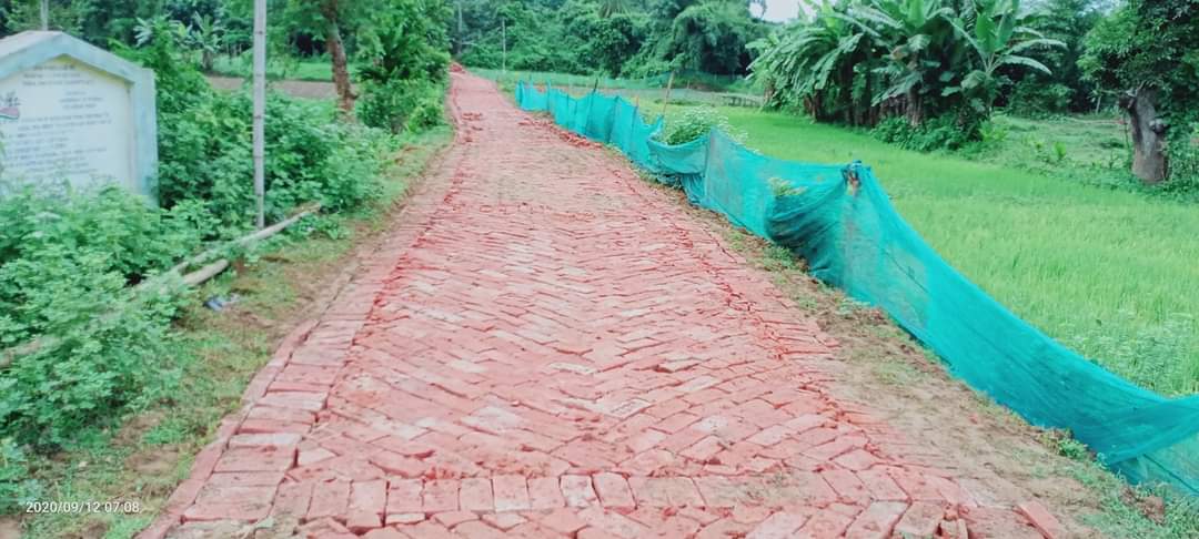 dm_sepahijala's tweet photo. ✴️Ongoing works of Brick Soling taken up in various GP/ VCs under Mohanbhog RD Block.✴️
#SepahijalaDistrictAdministration
#RuralDevelopmentWorks
#mgnregascheme
#Mohanbhogblockadministration
#ministryofruraldevelopment
@cmo_tripura
@cs_tripura
@vikassingh2k6
@vishwasree https://t.co/KZNW80aDgm